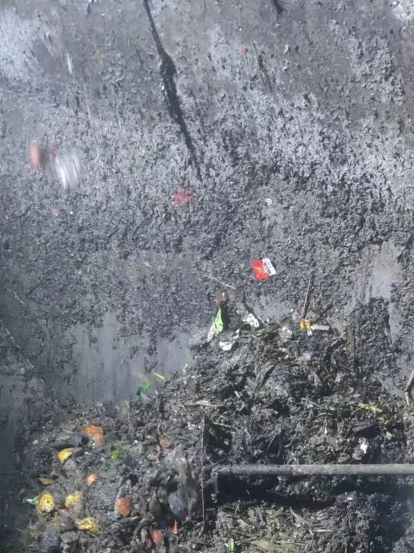 龙湖污水池清理